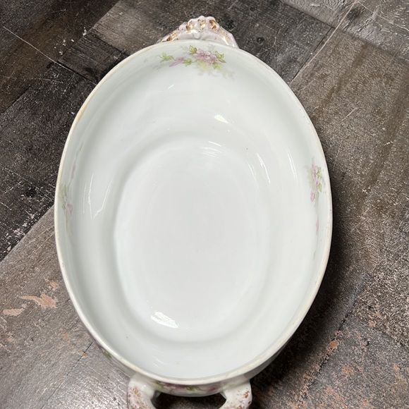 Vintage Elite Works Oval White Casserole with Lid Purple flowers Limoges France - Picture 9 of 13